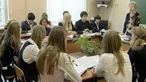 Російські депутати хочуть скоротити шкільні заняття через Олімпіаду
