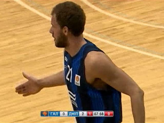 Баскетбол: До символічної збірної березня потрапили 4 українці Баскетбол: До символічної збірної березня потрапили 4 українці