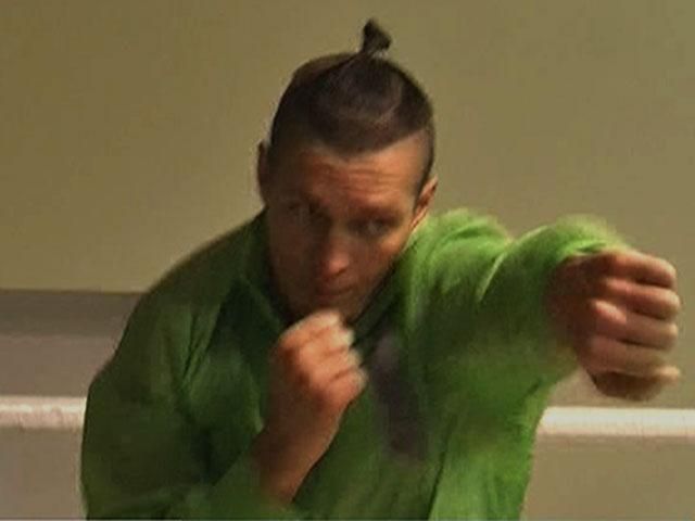 Усик будет боксировать на разогреве боя Кличко Усик будет боксировать на разогреве боя Кличко