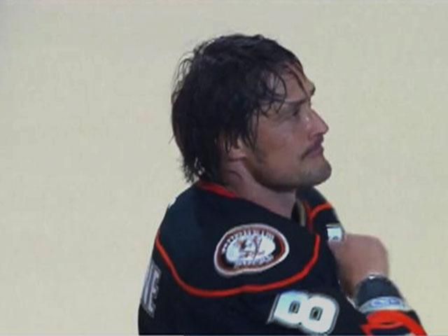 Селянне провел последний матч в регулярном чемпионате НХЛ Селянне провел последний матч в регулярном чемпионате НХЛ