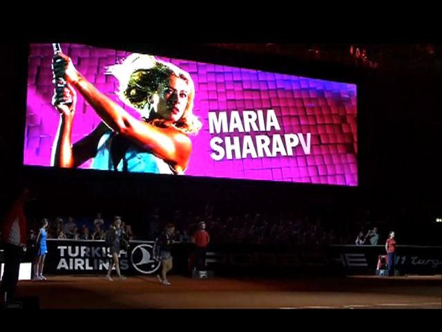 Шарапова переиграла Эррани на женском теннисном турнире в Штутгарте