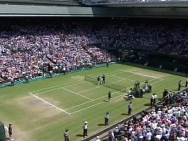 Спортивний огляд: Берлусконі не звільнятиме Зеєдорфа, призовий фонд "Вімблдона" збільшать Спортивний огляд: Берлусконі не звільнятиме Зеєдорфа, призовий фонд "Вімблдона" збільшать