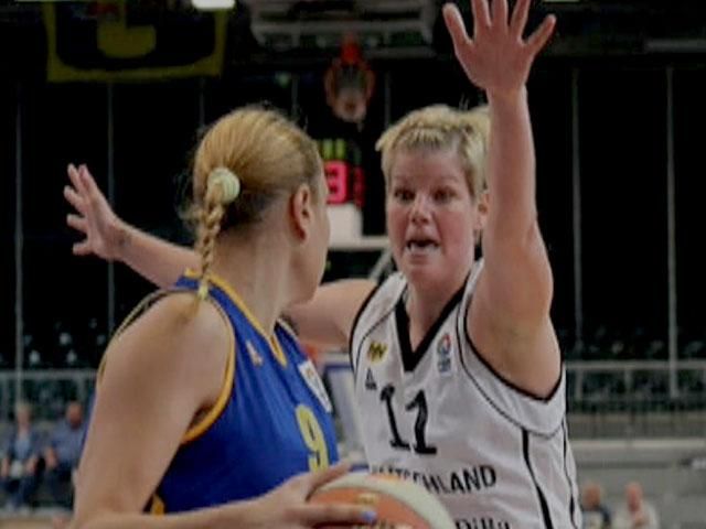 Баскетбол. Украинки не теряют очки в отборе на венгерский форум Баскетбол. Украинки не теряют очки в отборе на венгерский форум