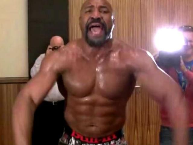 Шеннон Бриггс чуть не устроил драку с Владимиром Кличко Шеннон Бриггс чуть не устроил драку с Владимиром Кличко