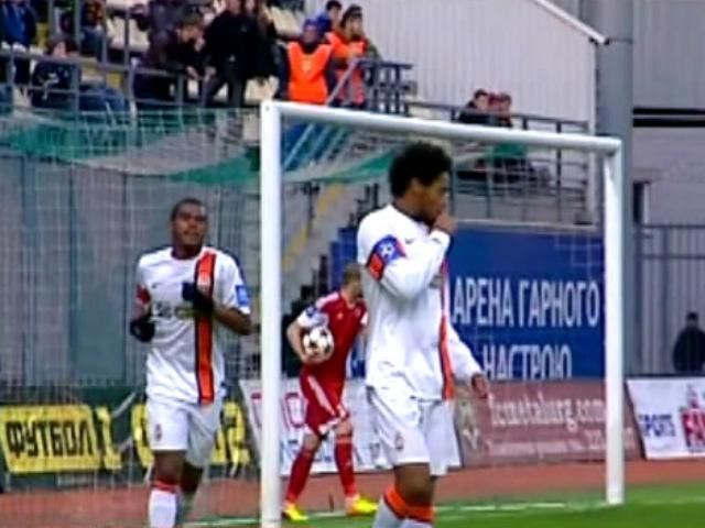 Спортивный обзор: Адриано интересуются гранды Серии А, Надаль травмировал запястье Спортивный обзор: Адриано интересуются гранды Серии А, Надаль травмировал запястье