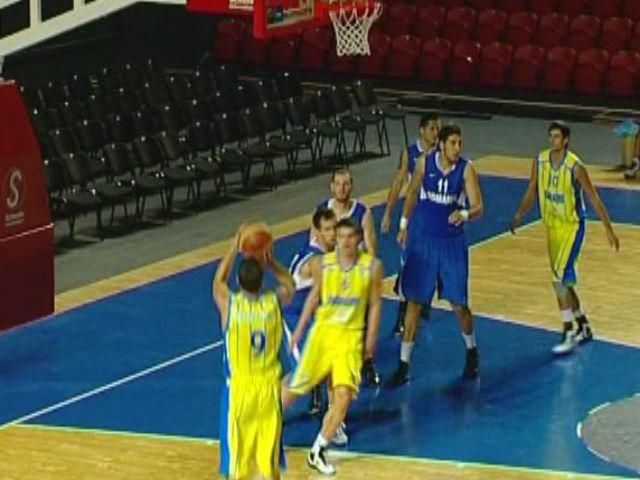 Максим Пустозвонов підписав однорічний контракт із "Будівельником" Максим Пустозвонов підписав однорічний контракт із "Будівельником"