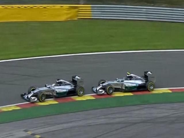 Спортивний огляд: Тремулінас тепер разом із "Севільєю", Рохо загрожує рік в'язниці Спортивний огляд: Тремулінас тепер разом із "Севільєю", Рохо загрожує рік в'язниці