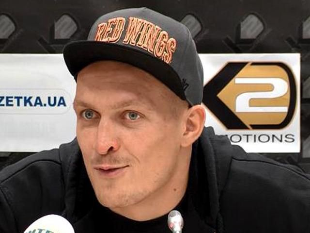 Усик продовжує підготовку до титульного поєдинку з Брюером Усик продовжує підготовку до титульного поєдинку з Брюером