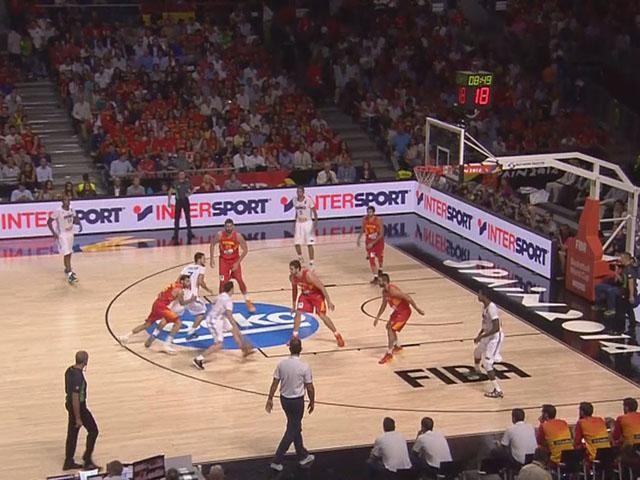 Баскетбол. Збірна Іспанії поступилась команді Франції Баскетбол. Збірна Іспанії поступилась команді Франції