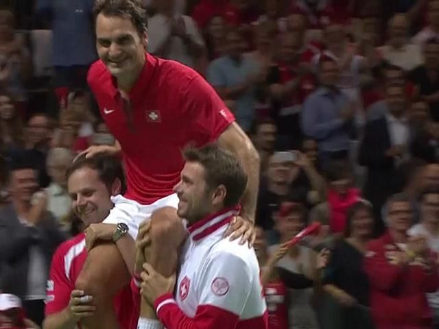 Теніс. Федерер допоміг Швейцарії пробитись до фіналу Теніс. Федерер допоміг Швейцарії пробитись до фіналу