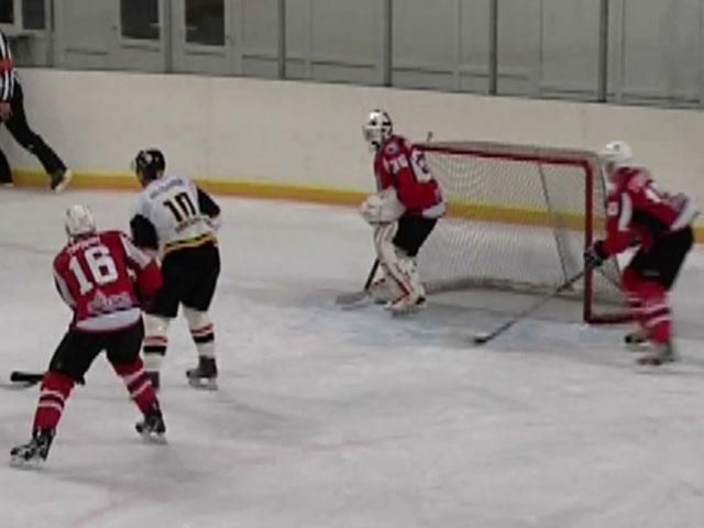 Спортивний огляд: Федотенко покинув "Нью-Джерсі Девілс", Фелпса затримала поліція Спортивний огляд: Федотенко покинув "Нью-Джерсі Девілс", Фелпса затримала поліція