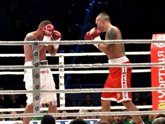 Следующий бой Александра Усика может состояться уже в декабре Следующий бой Александра Усика может состояться уже в декабре