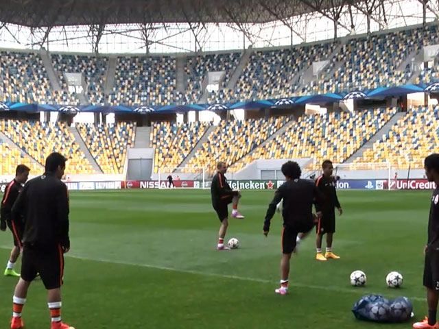 Спортивний огляд: "Шахтар" збудує нову базу, Мбокані повернувся в "Динамо" Спортивний огляд: "Шахтар" збудує нову базу, Мбокані повернувся в "Динамо"