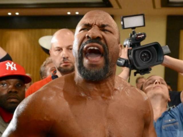 Спортивный обзор: Бриггс продолжает провоцировать Кличко, Росси выиграл квалификацию в Валенсии Спортивный обзор: Бриггс продолжает провоцировать Кличко, Росси выиграл квалификацию в Валенсии