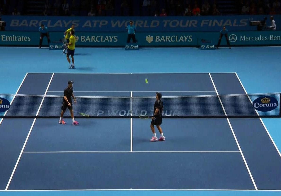 Спортивний огляд: Брати Браяни виграли турнір, Тайсон мріє виконати роль Отелло Спортивний огляд: Брати Браяни виграли турнір, Тайсон мріє виконати роль Отелло