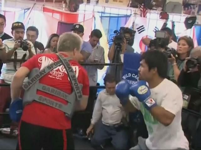 Боксеры Пакьяо и Мейвезер могут встретиться уже в мае Боксеры Пакьяо и Мейвезер могут встретиться уже в мае