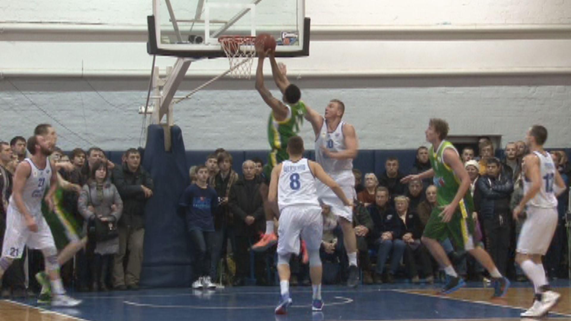 Лідер Суперліги "Хімік" майже програв "Дніпру" Лідер Суперліги "Хімік" майже програв "Дніпру"