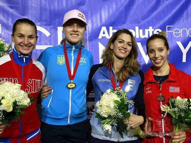 Фехтование. Харлан победила россиянку в финале нью-йоркского Гран-при Фехтование. Харлан победила россиянку в финале нью-йоркского Гран-при