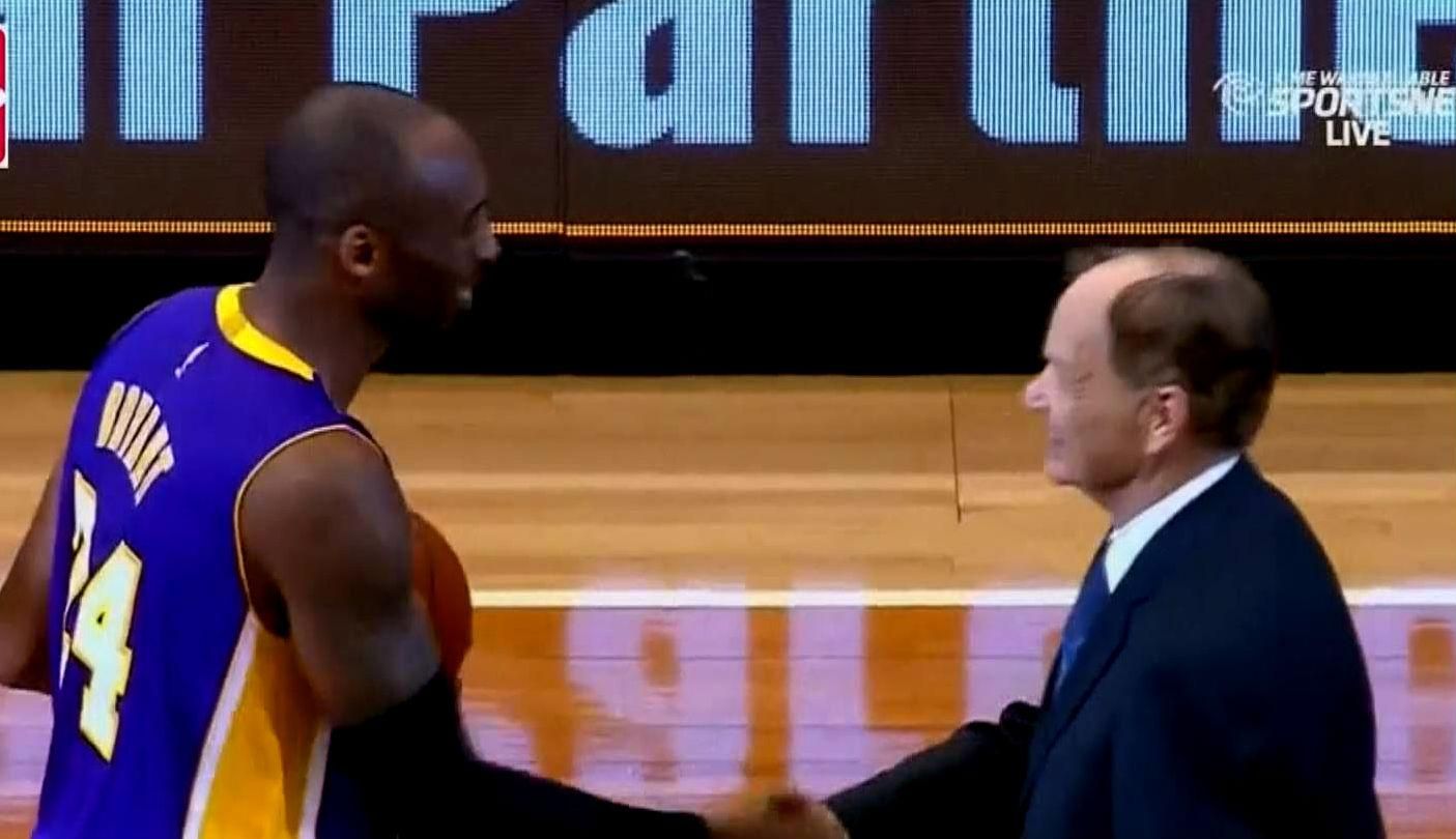 Коби Брайант — в тройке лучших снайперов NBA Коби Брайант — в тройке лучших снайперов NBA