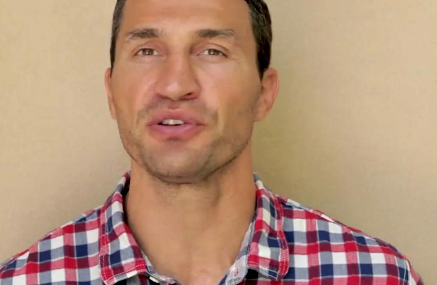 Спортивний огляд: Младен Бартуловіч покине "Дніпро",Кличко зробив новорічне привітання 4 мовами Спортивний огляд: Младен Бартуловіч покине "Дніпро",Кличко зробив новорічне привітання 4 мовами