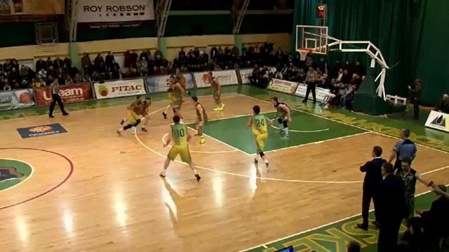 Баскетбол. "Будивельнык" одолел "Говерлу", "Киев" — "Галичину" Баскетбол. "Будивельнык" одолел "Говерлу", "Киев" — "Галичину"