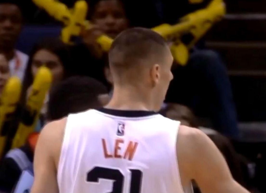 Баскетбол. "Финикс" проиграл у "Мемфиса" Баскетбол. "Финикс" проиграл у "Мемфиса"