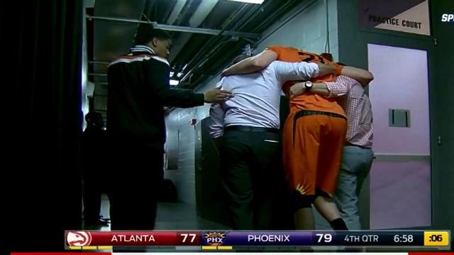 Баскетбол. Олексій Лень знову травмував праву щиколотку Баскетбол. Олексій Лень знову травмував праву щиколотку