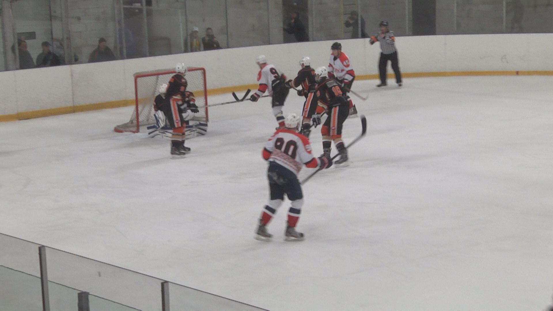 Хокей. "Кременчук" розпочав фінальну серію із перемоги Хокей. "Кременчук" розпочав фінальну серію із перемоги