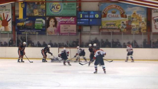 Хоккей. АТЕК сравнял счет в серии против "Кременчуга" за звание чемпиона Украины Хоккей. АТЕК сравнял счет в серии против "Кременчуга" за звание чемпиона Украины