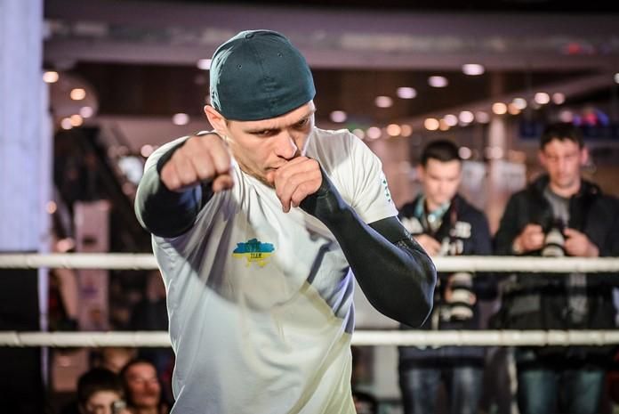 Украинец Усик против россиянина Князева: лучшие фото с открытой тренировки Украинец Усик против россиянина Князева: лучшие фото с открытой тренировки