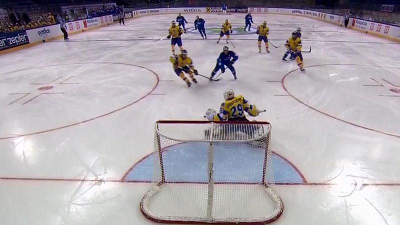 Хоккей. Украинский голкипер — лучший вратарь старта чемпионата мира