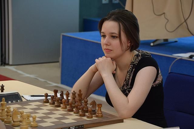 Женская шахматная корона снова в Украине!