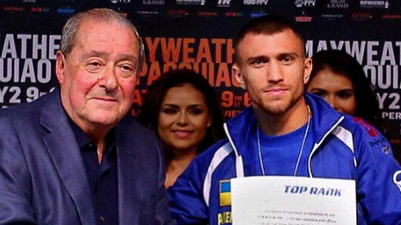 Украинский боксер Ломаченко продлил контракт с Top Rank