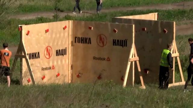 Работники иностранных посольств присоединились к марафону "Гонка нации"