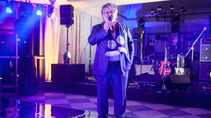 Після матчу "Дніпро"-"Севілья" футболісти влаштували гучну вечірку Після матчу "Дніпро"-"Севілья" футболісти влаштували гучну вечірку