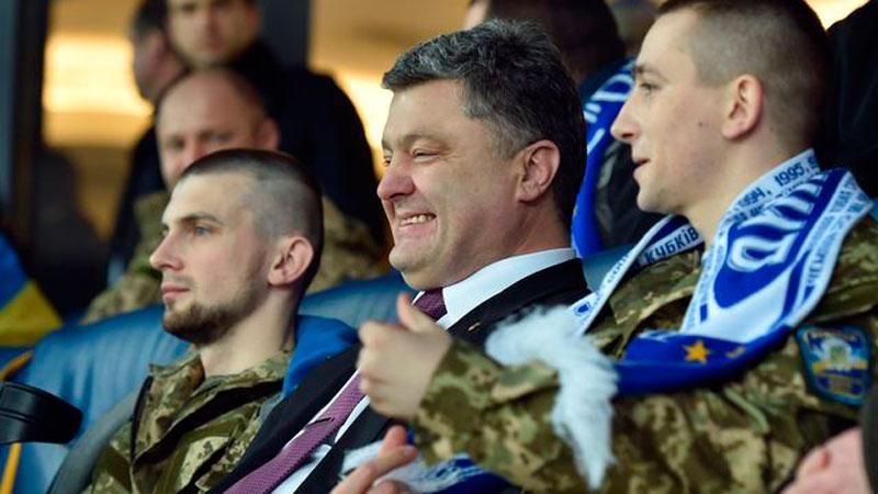 Порошенко прокоментував відставку Блаттера Порошенко прокоментував відставку Блаттера