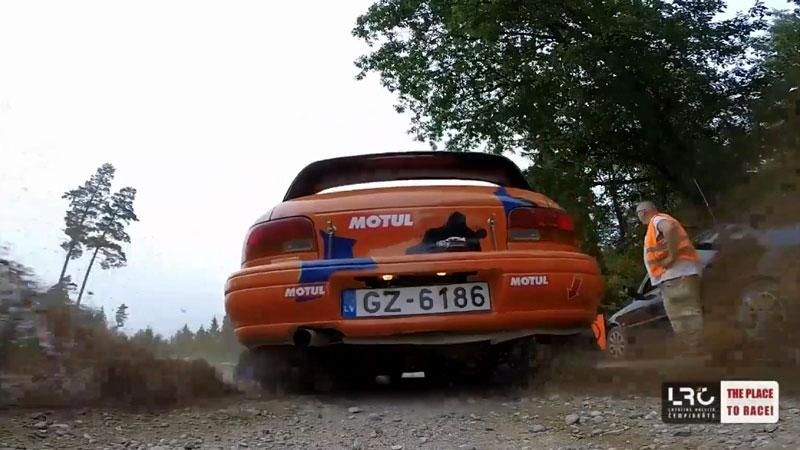 Украинские пилоты в тяжелом состоянии после аварии на ралли-соревнованиях