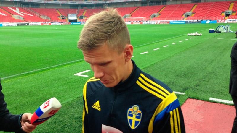 Шведський футболіст "відшив" російських журналістів