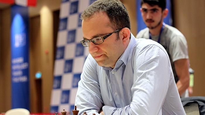 Шахи. Українець Ельянов на шляху до шахової корони здолав ще одного росіянина Шахи. Українець Ельянов на шляху до шахової корони здолав ще одного росіянина