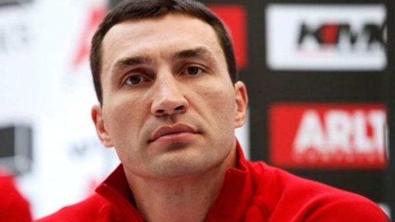 Кличко травмувався. Бій з Ф'юрі переносять Кличко травмувався. Бій з Ф'юрі переносять