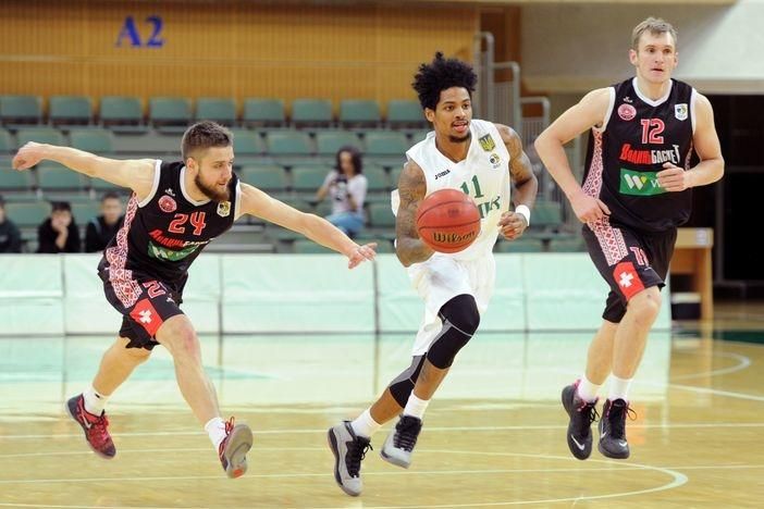 Чемпионат Украины по баскетболу: без поражений только лидер Чемпионат Украины по баскетболу: без поражений только лидер