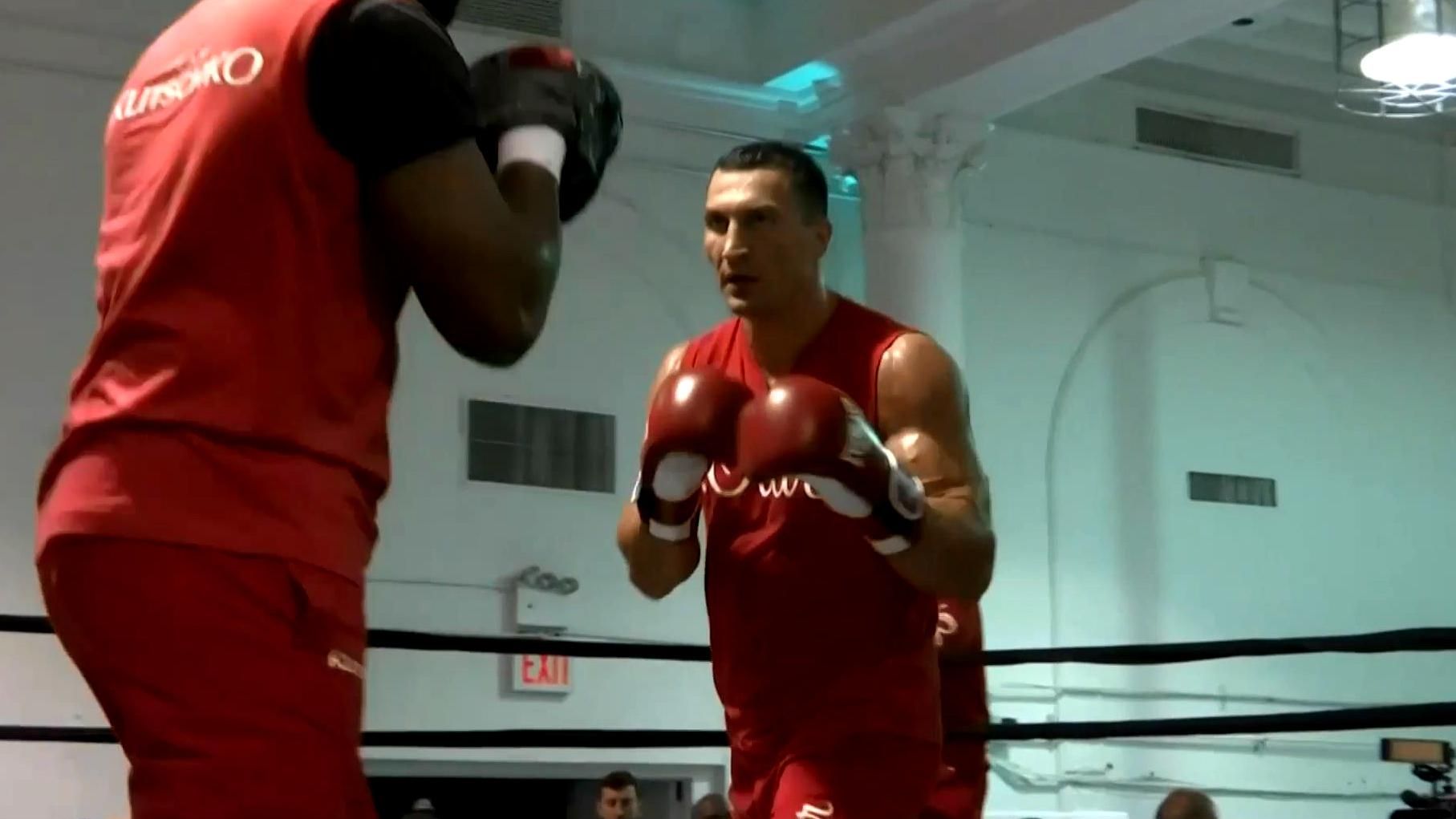 Кличко вирішив повністю змінити свою команду Кличко вирішив повністю змінити свою команду