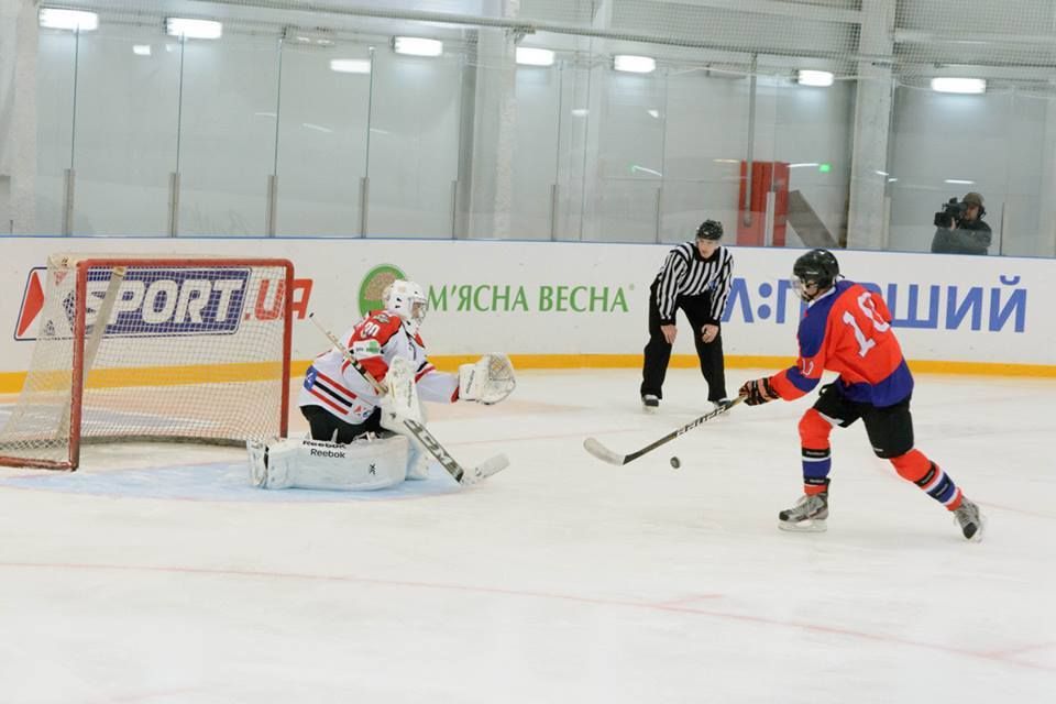 Большой хоккей покорит украинскую провинцию