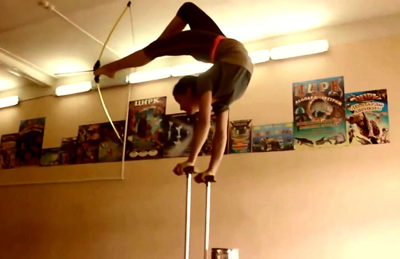 Необычная девушка-Робин Гуд из России попала в книгу рекордов Гиннеса Необычная девушка-Робин Гуд из России попала в книгу рекордов Гиннеса