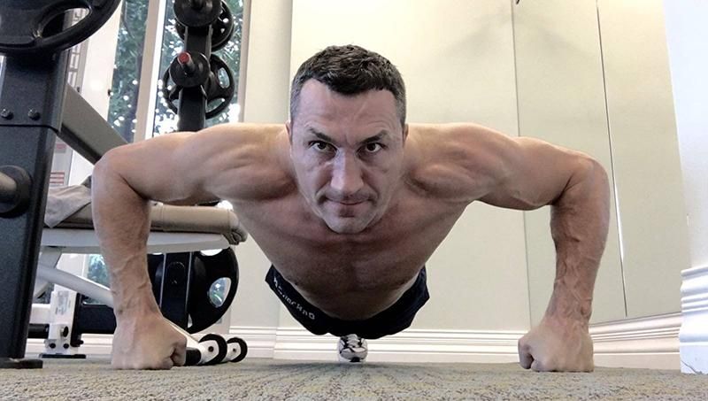 Кличко показав, що серйозно налаштований до реваншу з Ф'юрі Кличко показав, що серйозно налаштований до реваншу з Ф'юрі