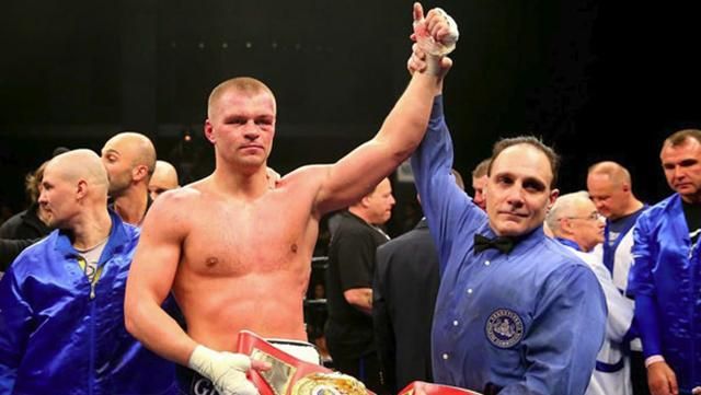 Українського боксера прооперували у США Українського боксера прооперували у США