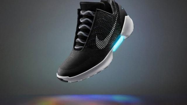 Кроссовки будущего от Nike поступят в продажу. В Лондоне появится голубиный патруль