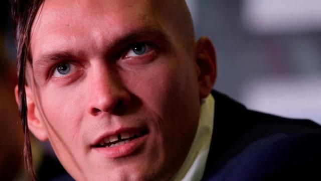 Усик узнал, с кем сразится за "чемпионскую встречу" Усик узнал, с кем сразится за "чемпионскую встречу"