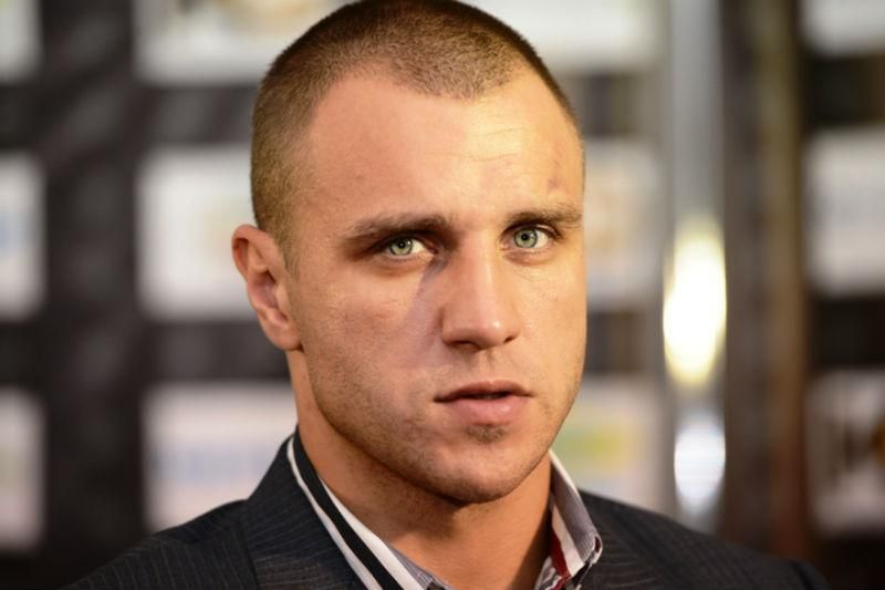 Бой украинского боксера с чемпионом мира WBO Билли Джо Сондерсом отменено Бой украинского боксера с чемпионом мира WBO Билли Джо Сондерсом отменено