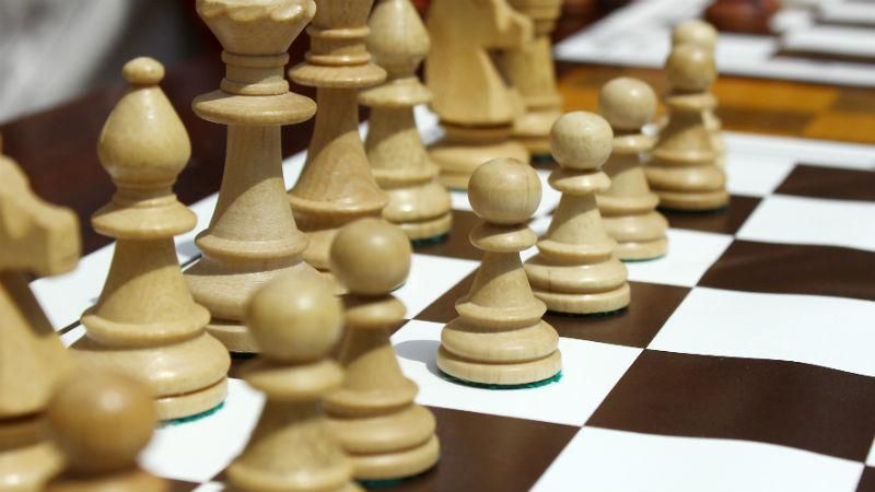 Международная федерация снимет дисквалификацию с украинских шахматистов